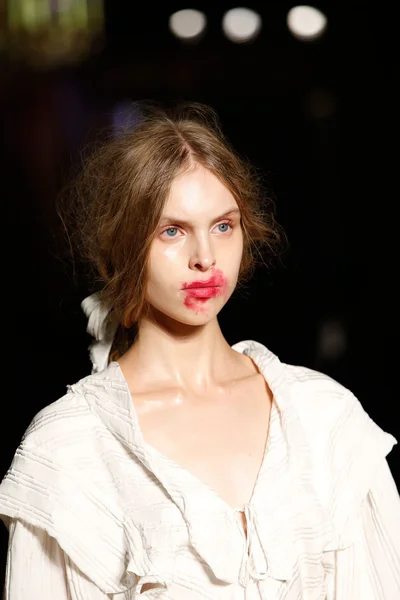 Look 7